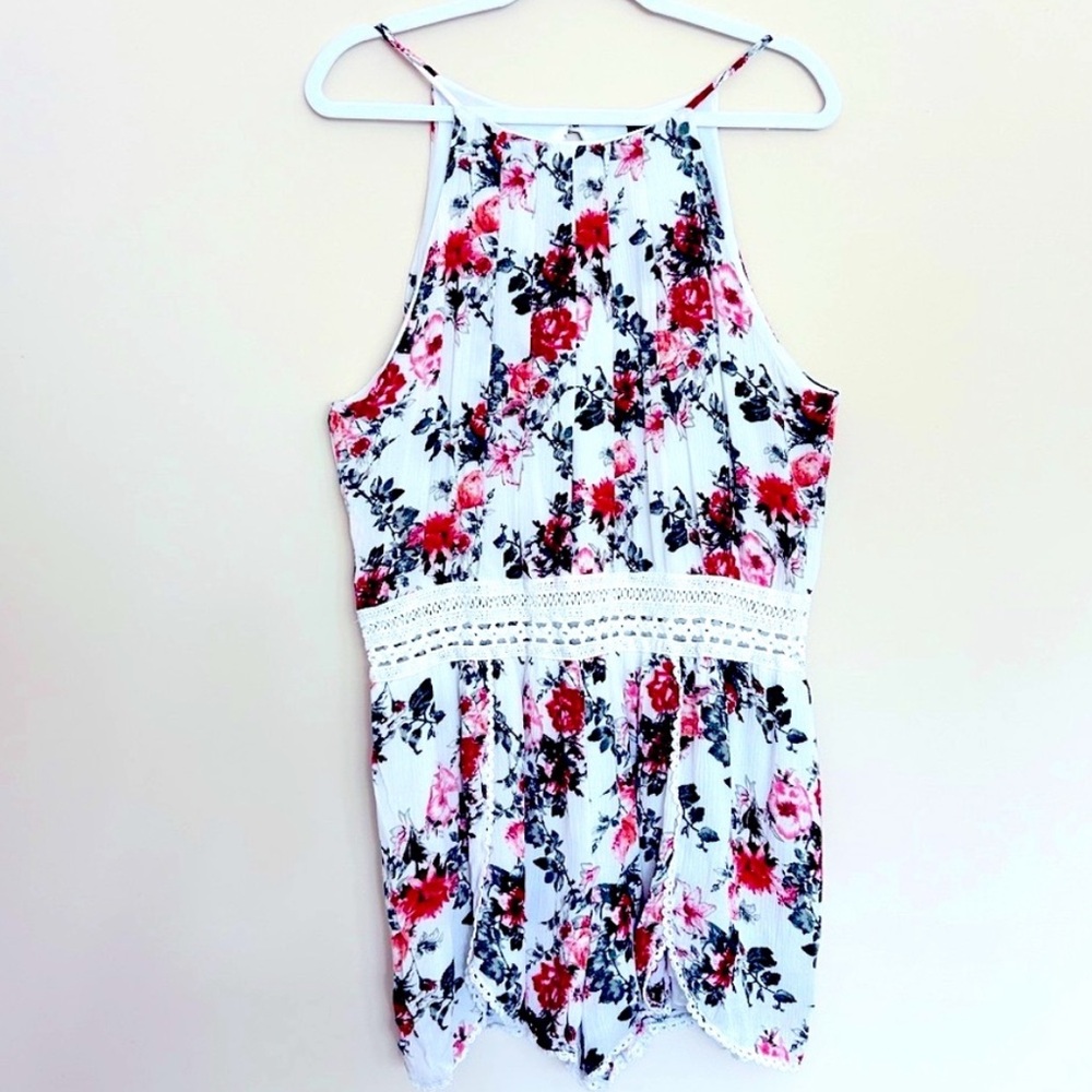 TRAC Womenβs Floral Sleeveless Jumpsuit / Romper with Lace Crochet Detail